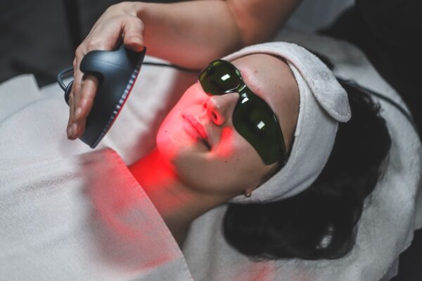 Terapia światłem czerwonym BEMER w Instytucie Holispace