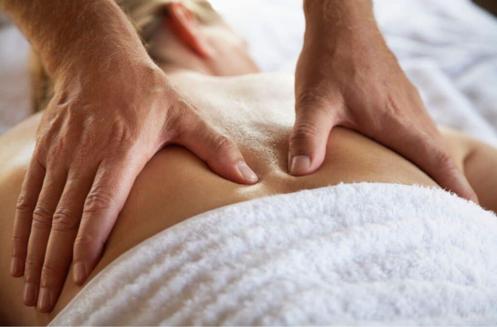 Masaż leczniczy kręgosłupa