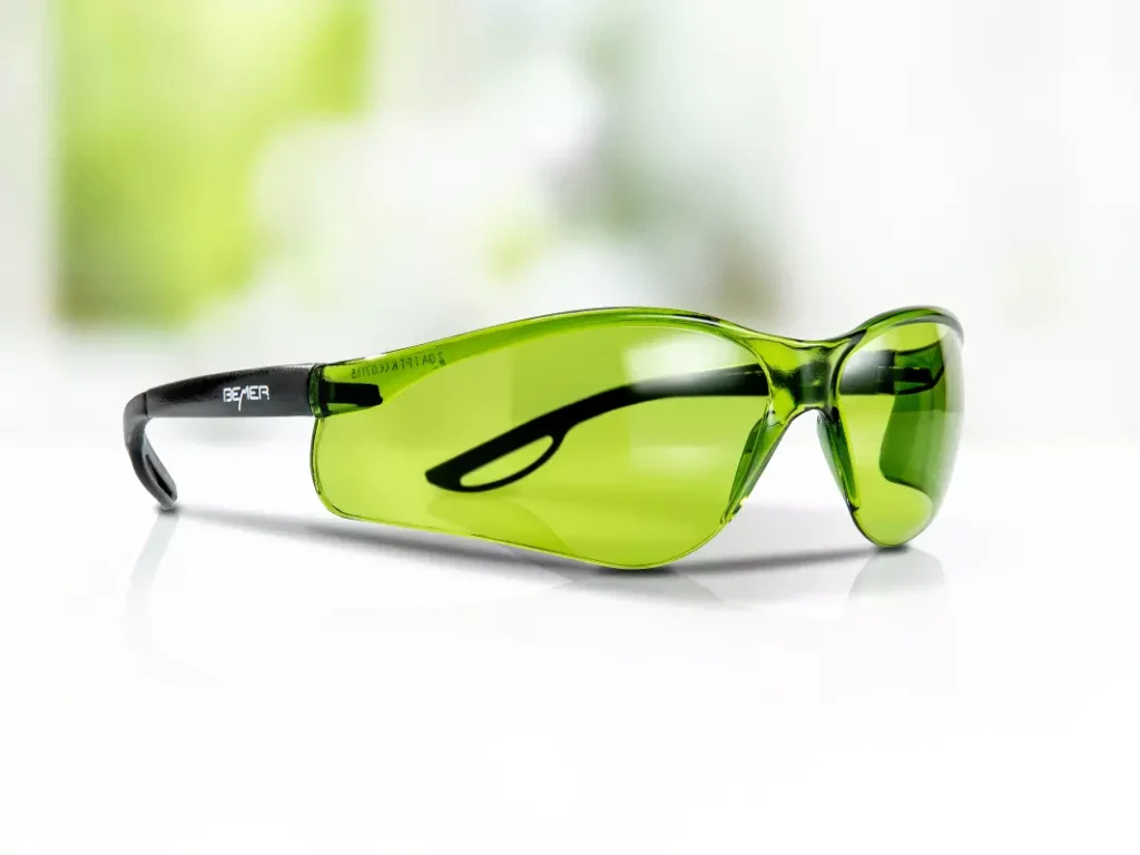 Widok okularów ochronnych Bemer