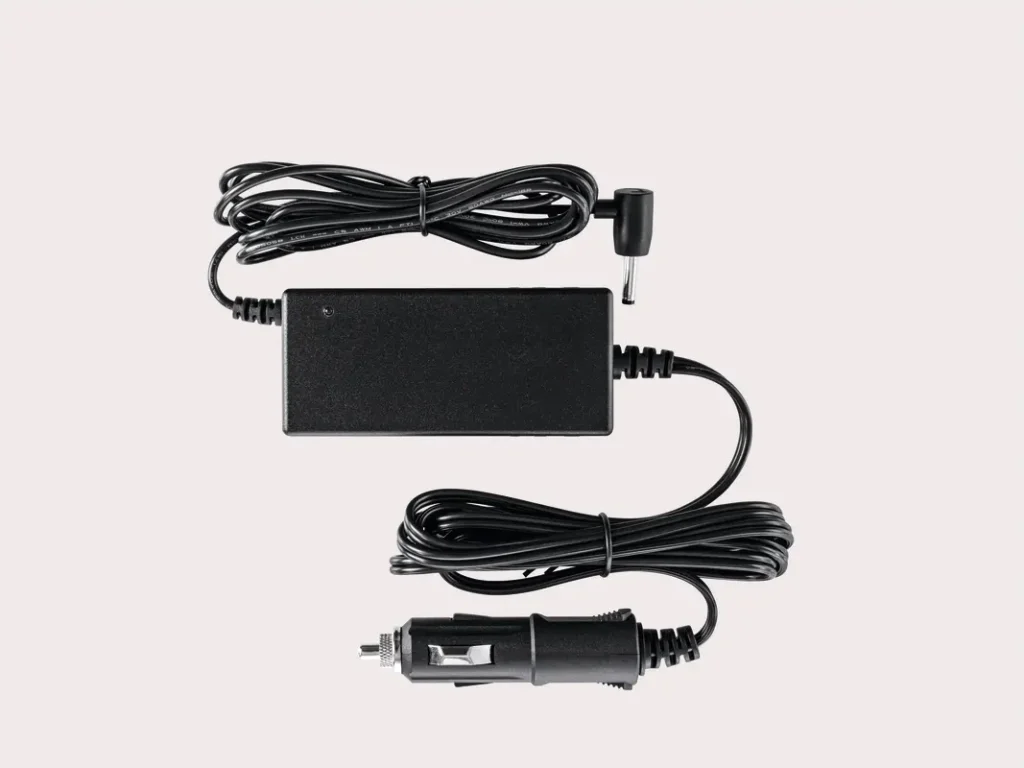 Widok zasilacza samochodowego Bemer